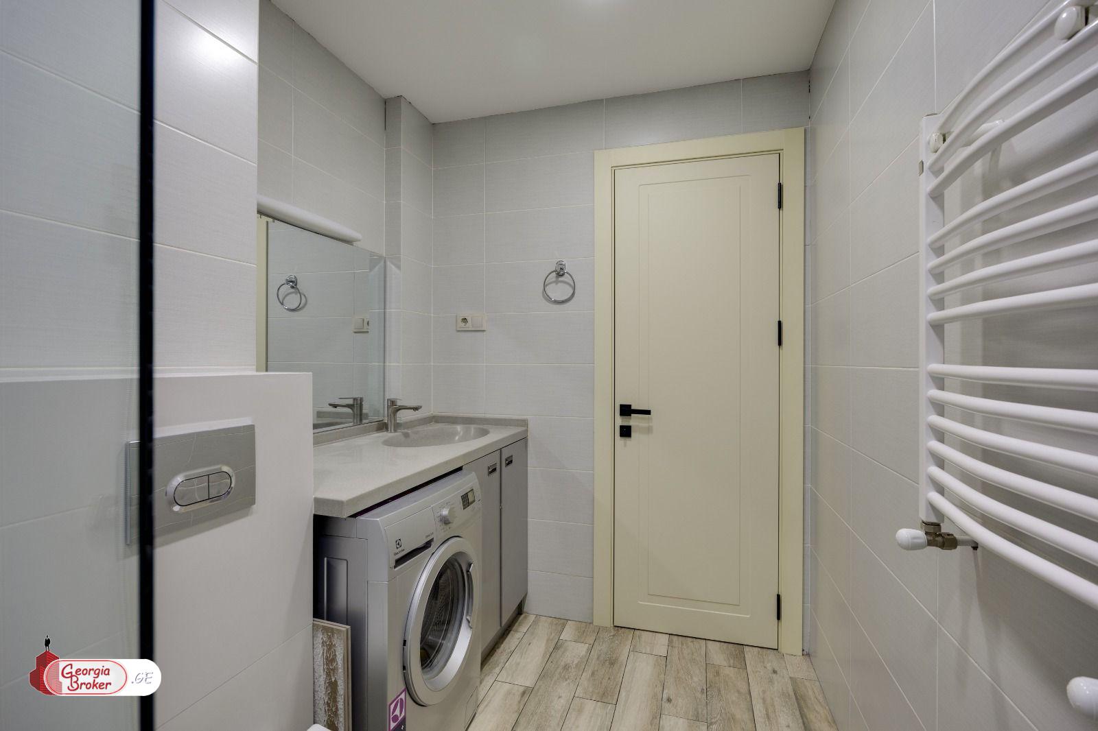 nearly repaired 3-room apartment for sale